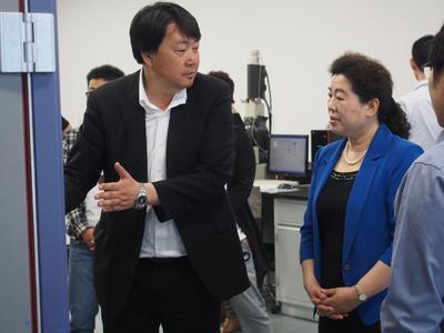 国家自然科学基金委高瑞平副主任莅临我校海洋能源利用与节能教育部重点实验室考察指导